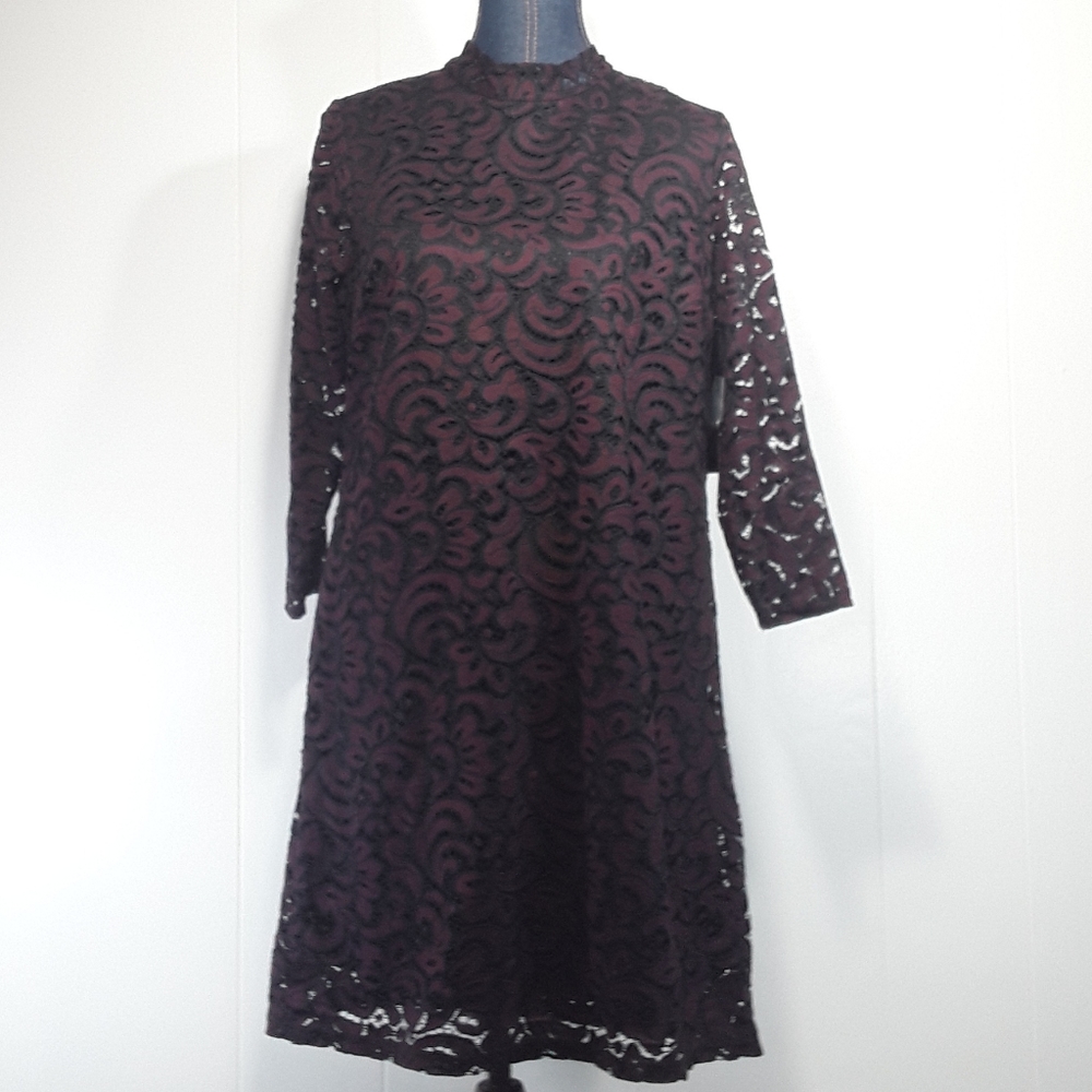 Wine w black lace overlay midi dress